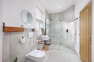 Photo 16- click for photo gallery